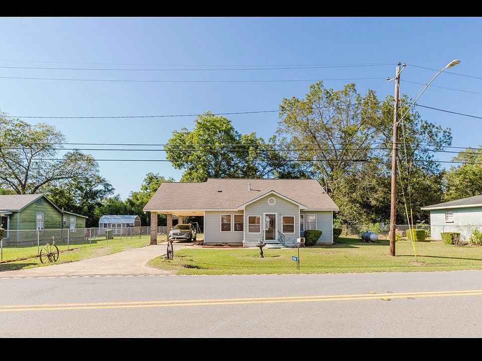 1st image of 408 Botsford Rd