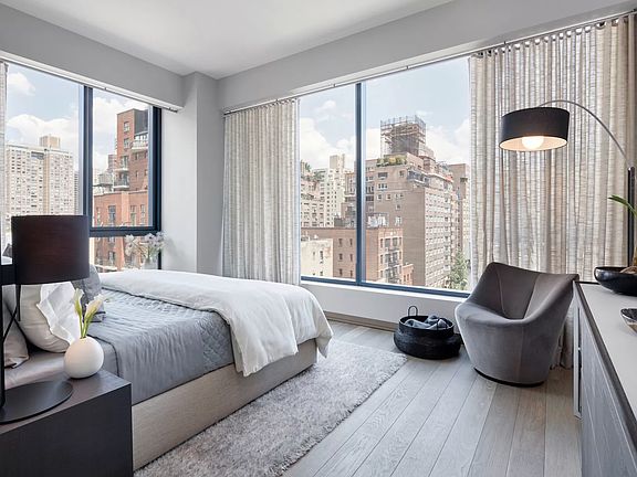 4th image of 90 Lexington Ave APT 6C