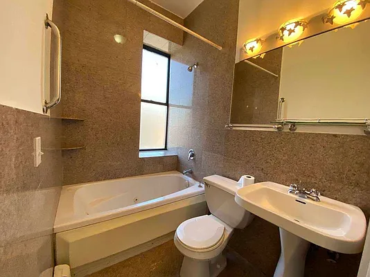 Rented by Best Apartments North Inc | media 3