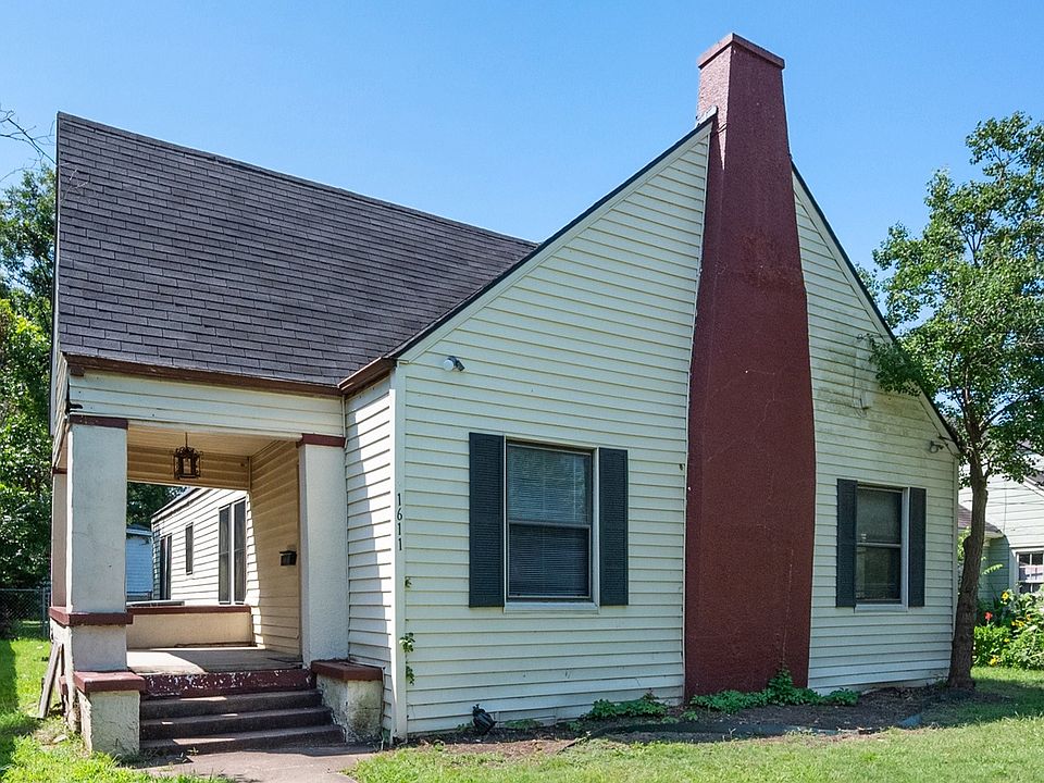 1st image of 1611 Woodlawn Ave