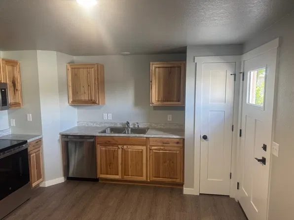 1601 S 3rd St W APT C, Missoula, MT 59801