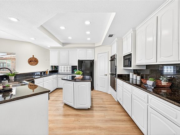 4th image of 24140 Cruise Cir