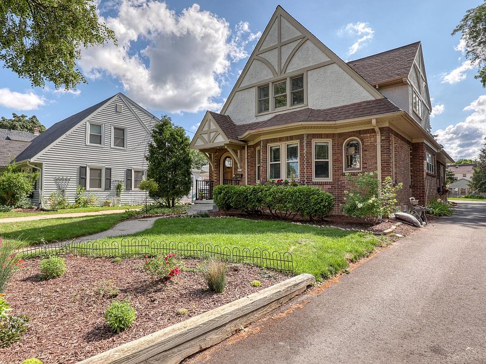 1st image of 2078 Ludington Ave