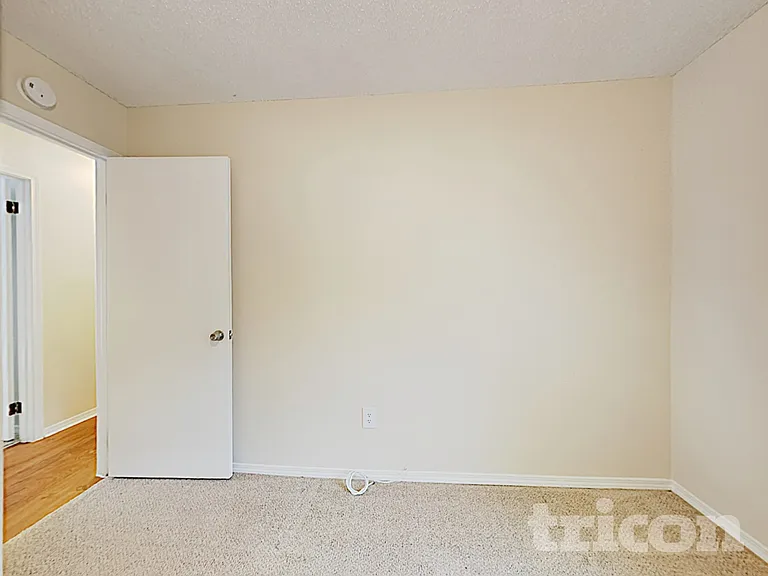 1865 Shannon Lake Dr — Photo 9
