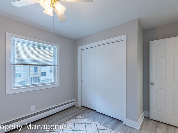 5th image of 3716 SE 14th St #1