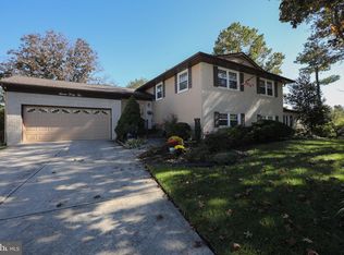 742 Hunters Ct, Mount Laurel, NJ 08054