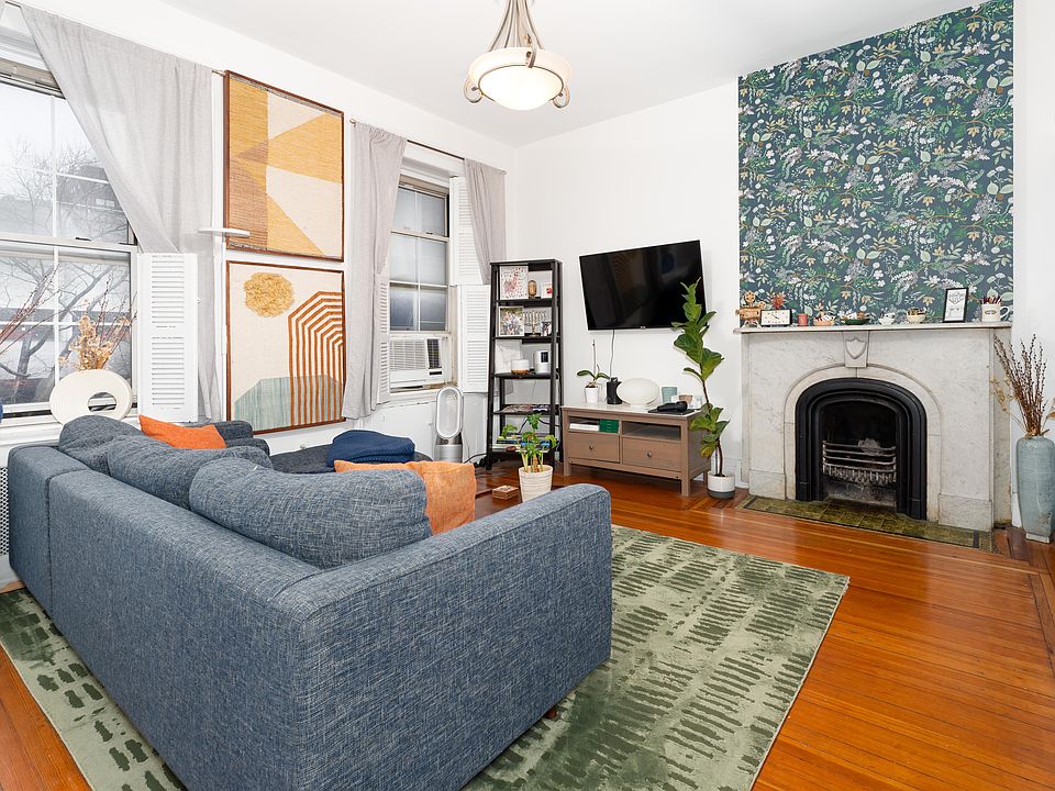 1st image of 106 E 17th St APT 4F