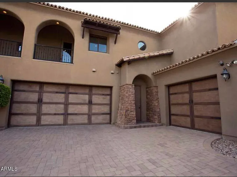 3539 E Presidio Cir — Photo 30