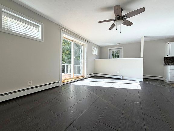 5th image of 111C Elm St #3