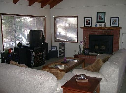 3rd image of 937 W Mountain Ln