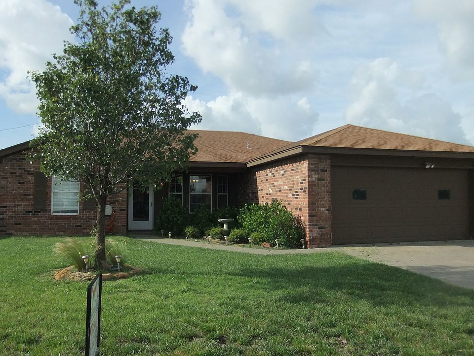 1st image of 914 Sierra Dr