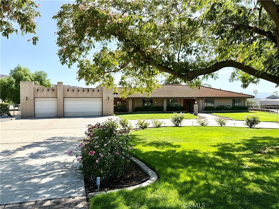 1st image of 25124 Los Rancherias Rd
