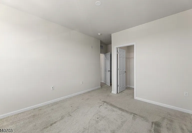 19 S Davenport St — Photo 16