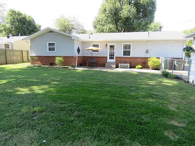 1st image of 3115 Lewis Ln