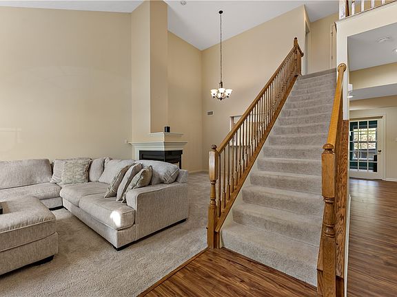 4th image of 5012 Jackson Dr