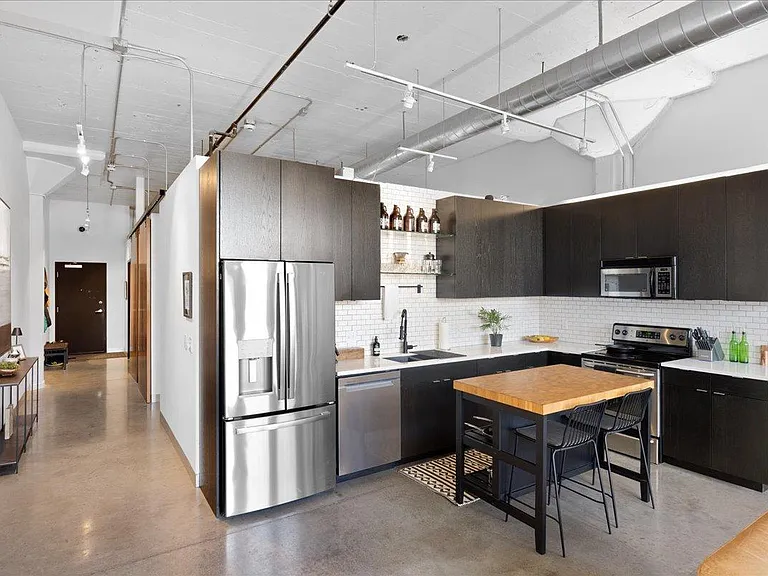 730 Stinson Blvd #221 — Photo 9