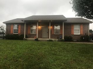 115 Crystal Springs Dr, Bardstown, KY 40004