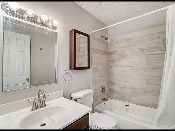 4th image of 8607 Fairbrook Ave