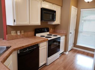 174 April Point Dr N #174, Montgomery, TX 77356