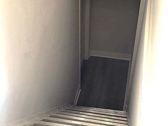 4th image of 5 Greenwood Cres