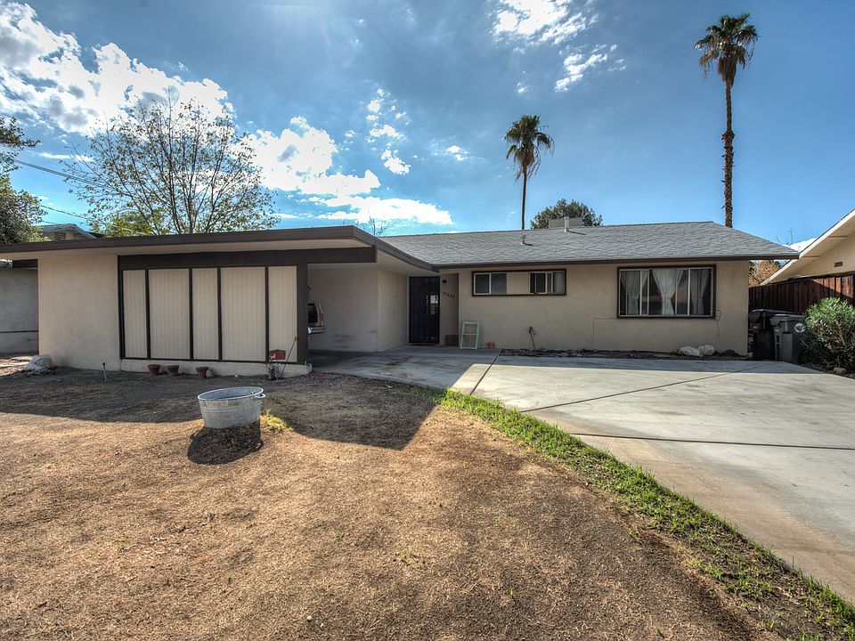 1st image of 77605 California Dr