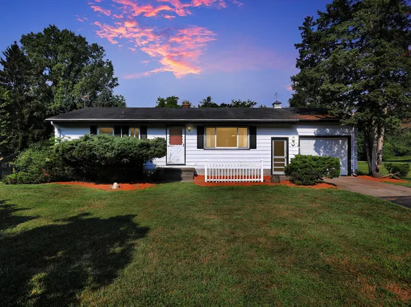 16092 Center Rd, East Lansing, MI 48823