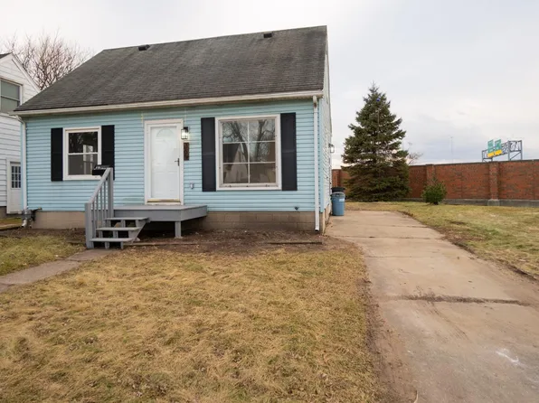 369 W Rowland Ave, Madison Heights, MI 48071