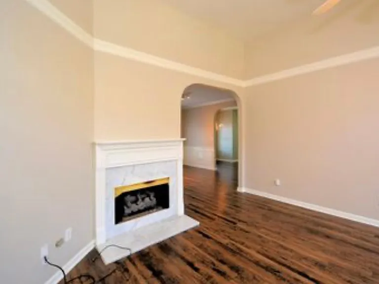 209 Lenox Ln — Photo 6