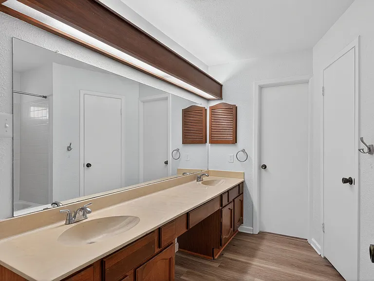 4659 Wetz Dr — Photo 17