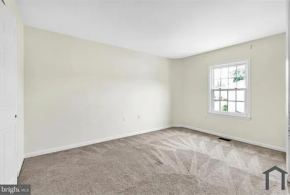 9075 N Laurel Rd #I — Photo 5