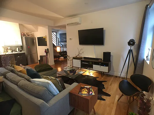 Rented by Safeguard Realty Management | media 4