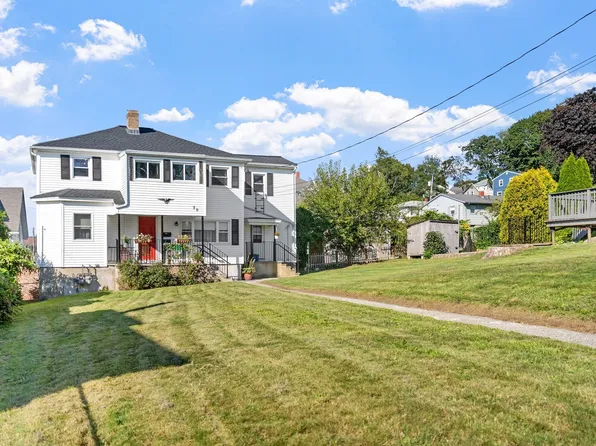 30 Harvard St, Fall River, MA 02720