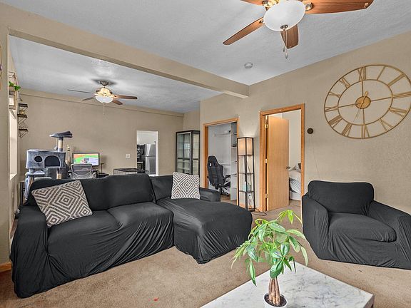 5th image of 333 W 11th Ave