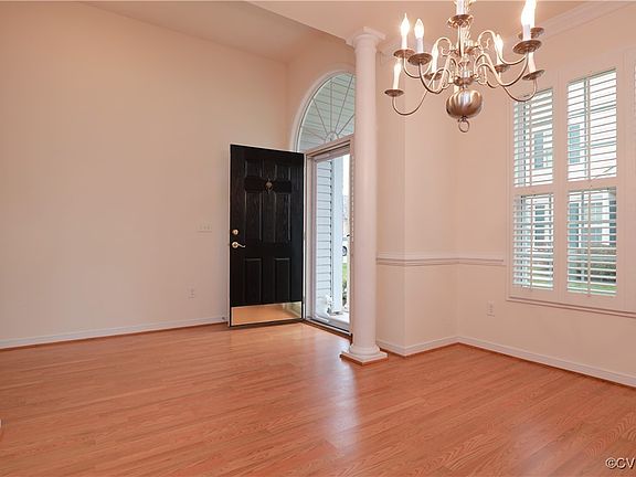 4th image of 5033 Lewisetta Dr