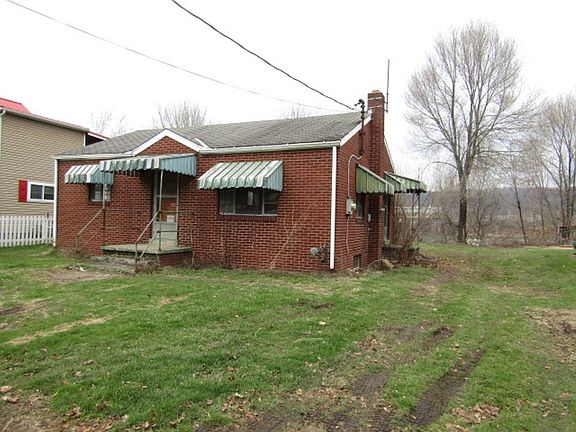 3rd image of 1353 Front St