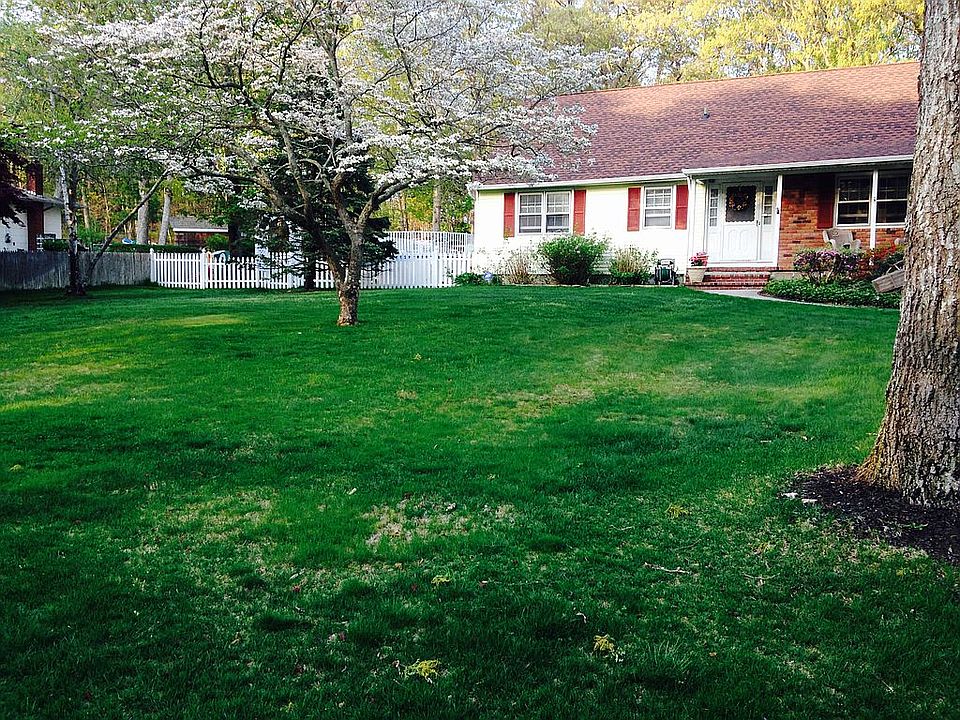 2nd image of 317 Smith Rd