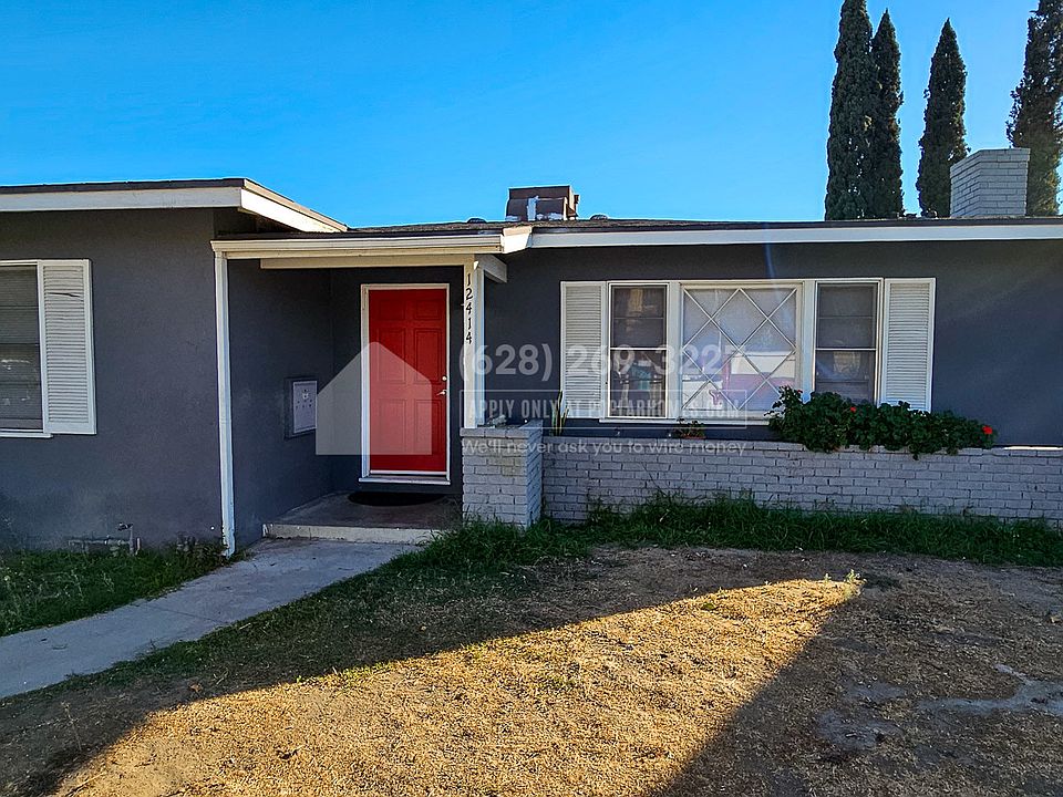 1st image of 12414 Oxnard St