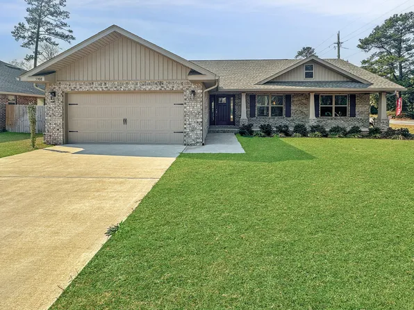 5908 Silvercrest Blvd, Crestview, FL 32536
