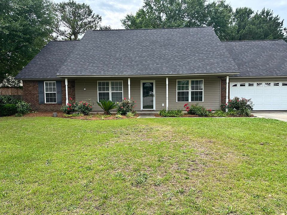 1st image of 3070 Sabre Dr