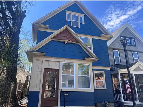 43 Lawton St Photo 1