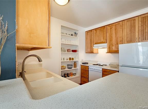 4th image of 754 Ekela Ave APT 703