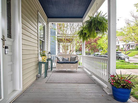 2nd image of 2712 Arbor Ave