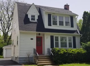 4605 Sherwood Ave, Downers Grove, IL 60515