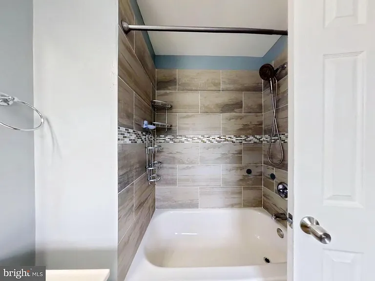 6955 Aquamarine Ct — Photo 14