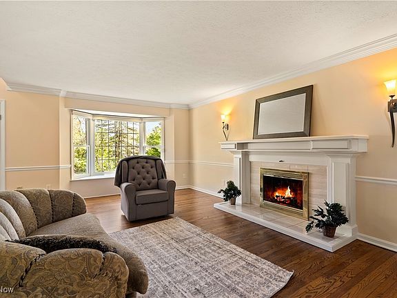 5th image of 32280 Wintergreen Dr