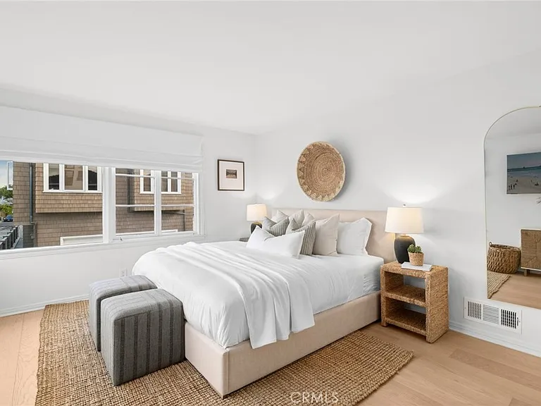 1411 E Bay Ave — Photo 22