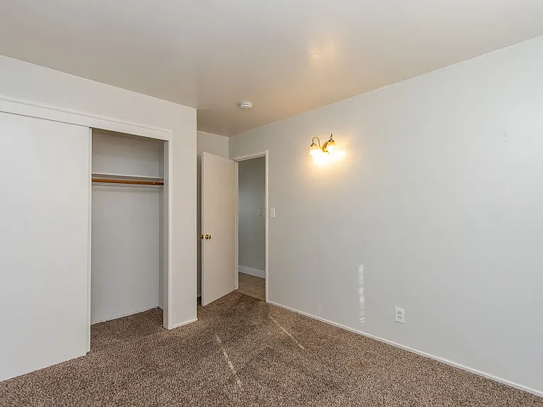 121 Starr Ave #C — Photo 10
