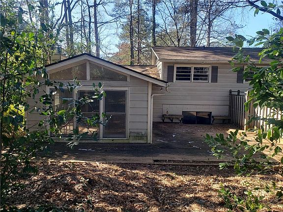 3rd image of 3553 Vanet Rd