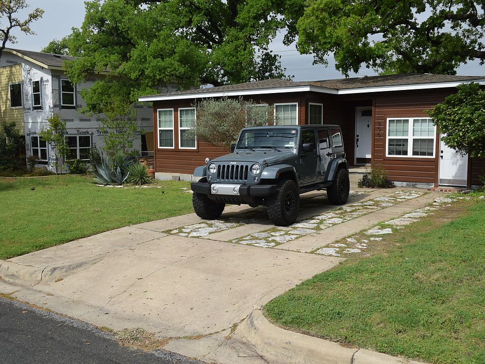 1st image of 806 Newman Dr