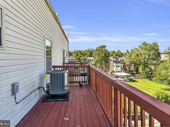 2nd image of 1617 21st Pl SE APT 104